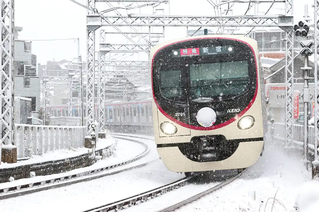 にこちゃん　かわいい雪わた帽子だねの写真