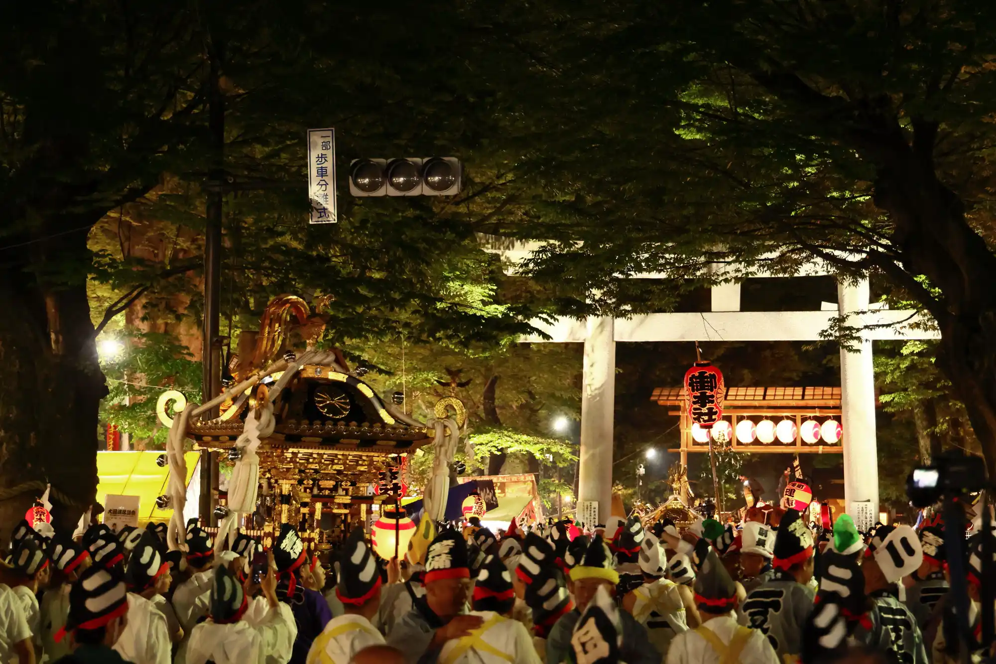 神輿渡御の写真