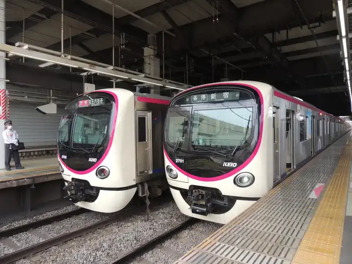 ふたごの電車の写真