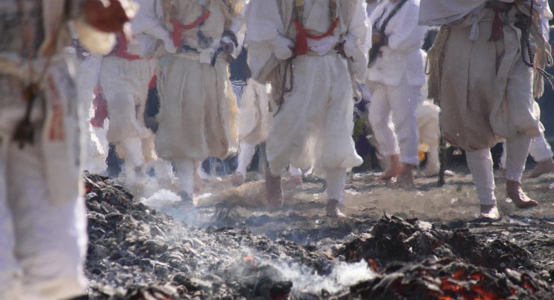 火渡り祭（祈祷殿広場）の写真