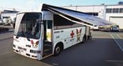 日本赤十字社 中型採血車