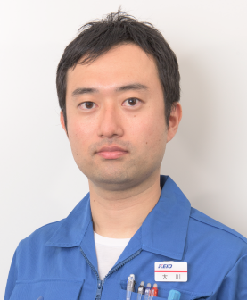 主任 大川晶